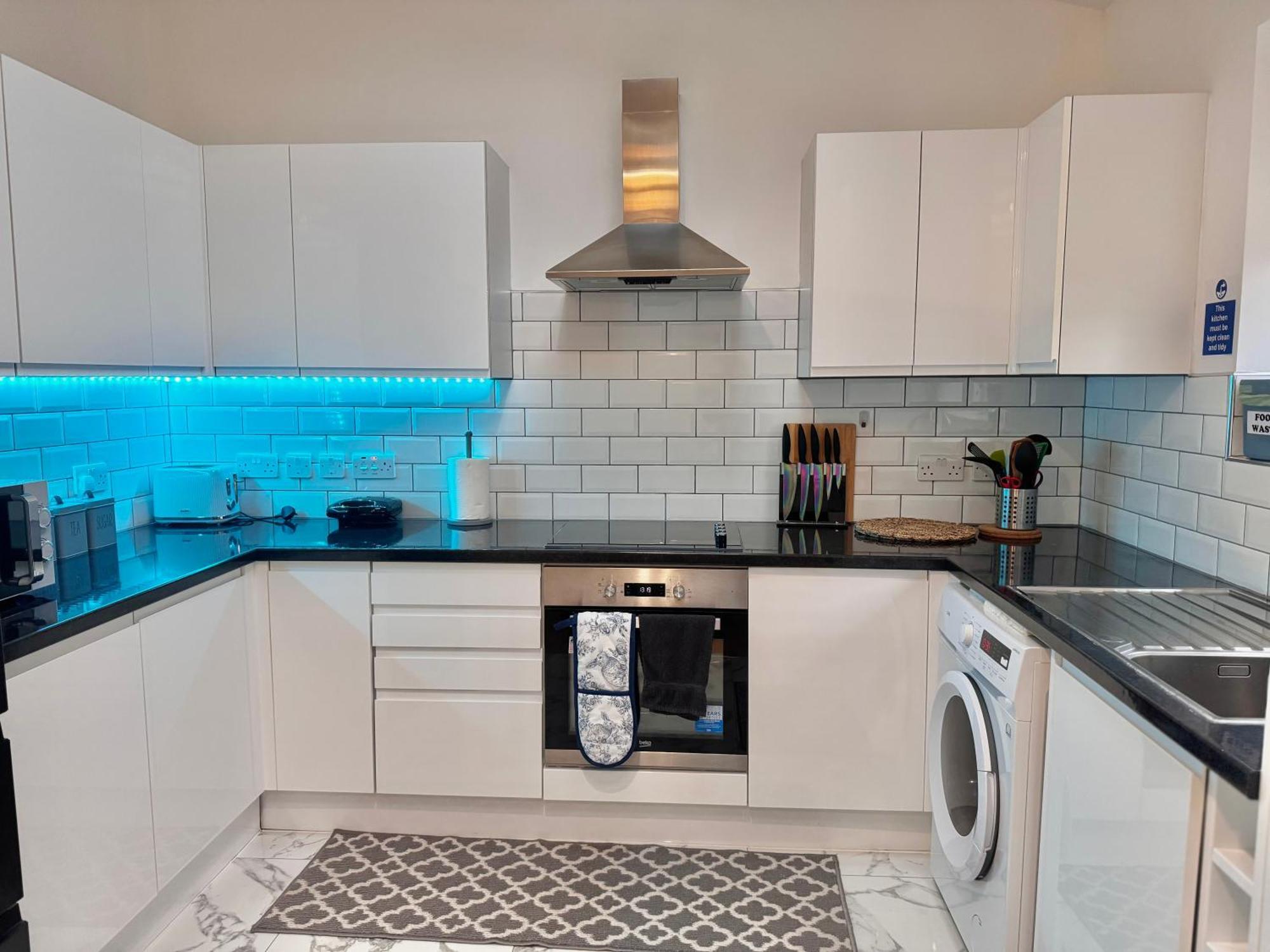 Modern 1-Bed Apt 30Min To Central London & Parking Ngoại thất bức ảnh