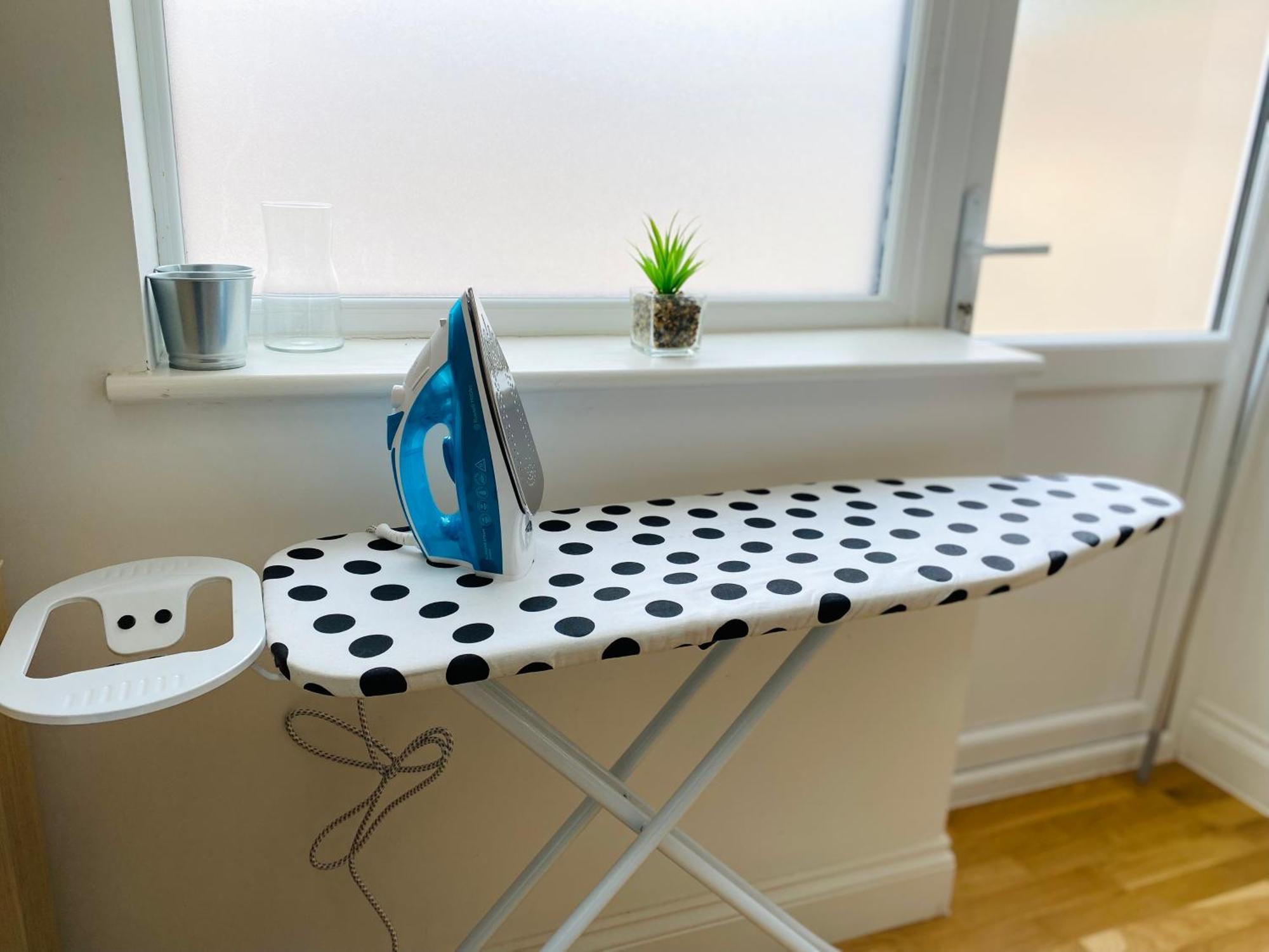 Modern 1-Bed Apt 30Min To Central London & Parking Ngoại thất bức ảnh